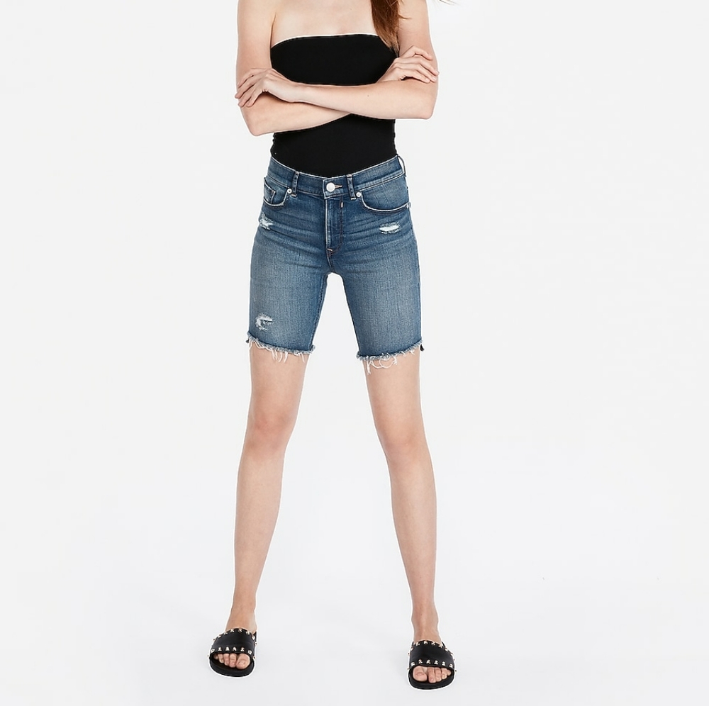 NWT High Waisted Raw Cut Bermuda Shorts